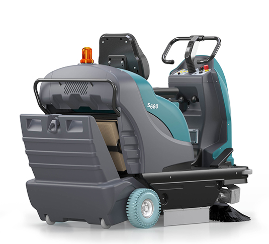 S680 Compact Battery Ride-On Sweeper alt 5