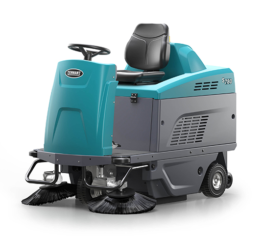 S780 Compact Battery Ride-On Sweeper alt 7